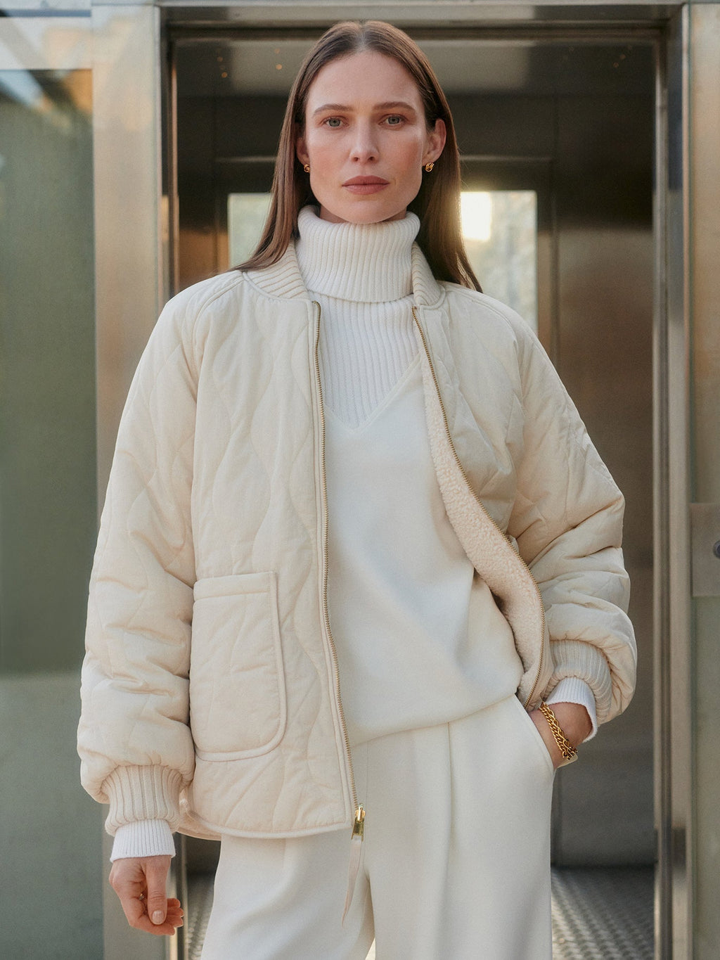 Varley Serina Reversible Quilt Jacket - Sandshell