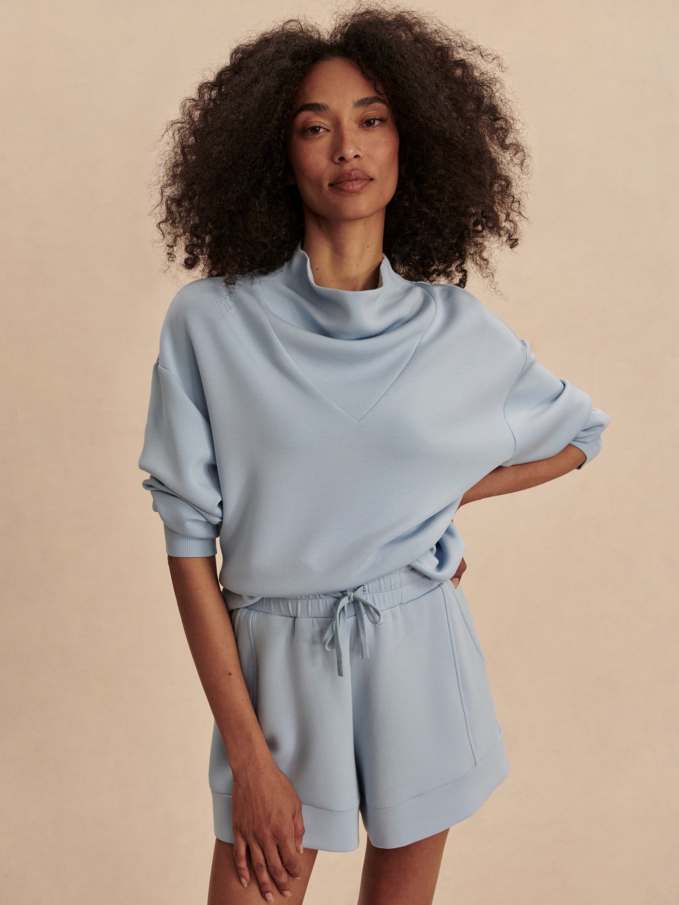 Varley Atrium High Rise Short 4.5 - Cashmere Blue