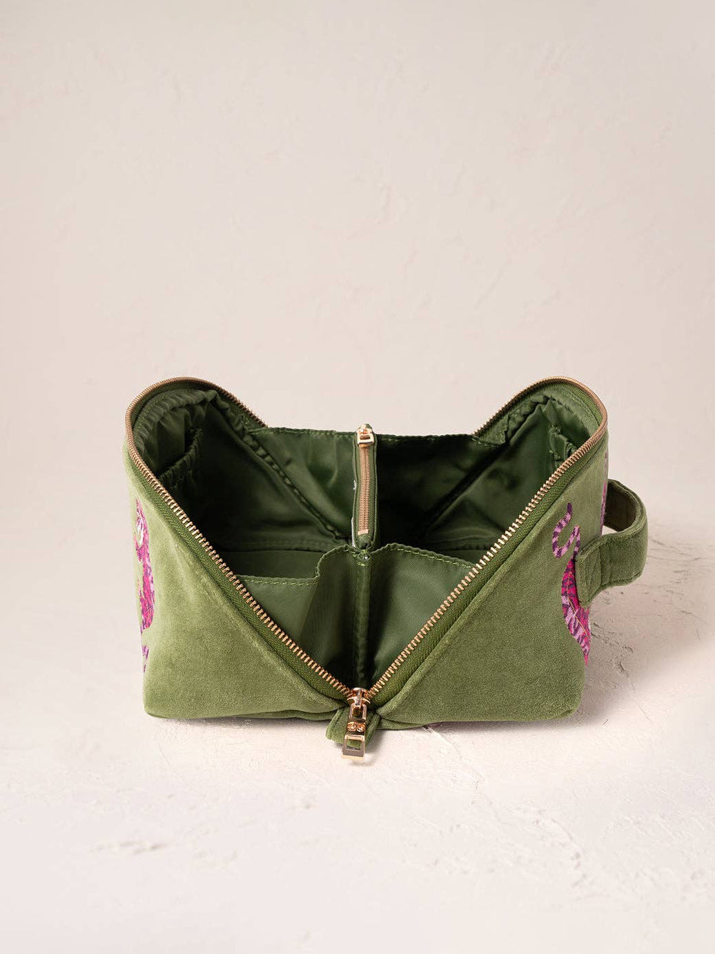 Elizabeth Scarlett Open Flat Makeup Bag - Fern Green Wild Tiger