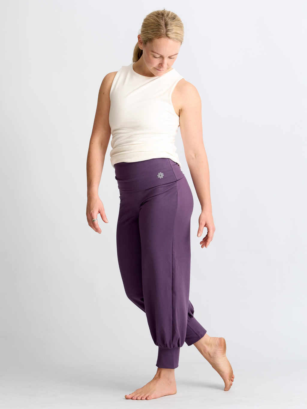 Gossypium Aspire Cropped Harem Pants - Grape