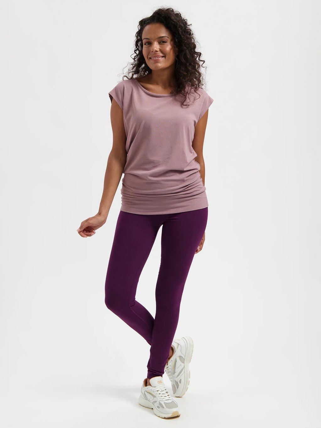 Urban Goddess Asana Yoga Tee - Fireclay