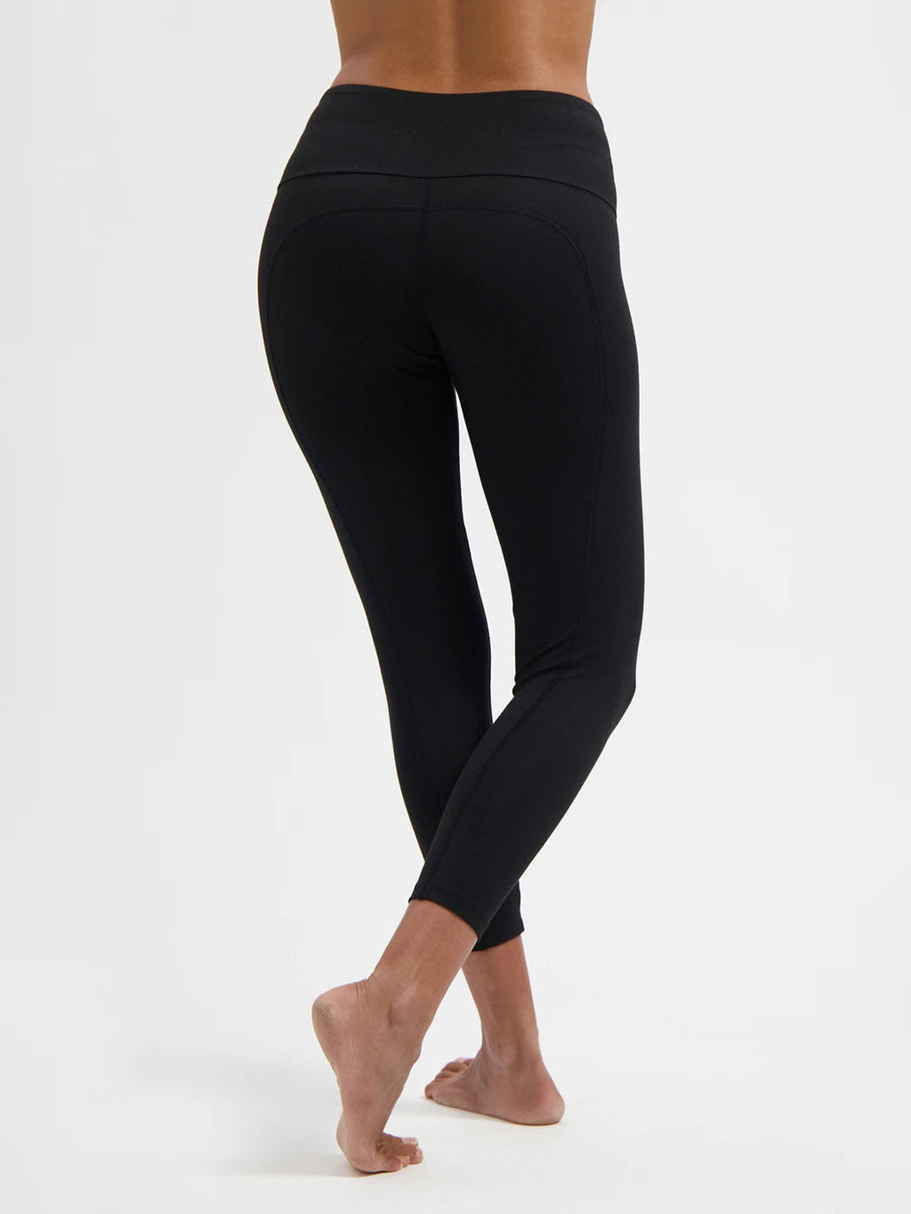 Urban Goddess Sati 7/8 Yoga Leggings - Onyx Black